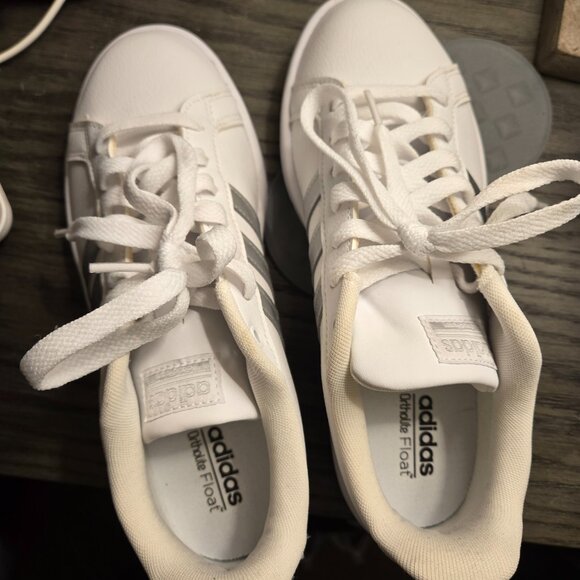 Adidas women's white and silver ART AQ0528 - Picture 4 of 5